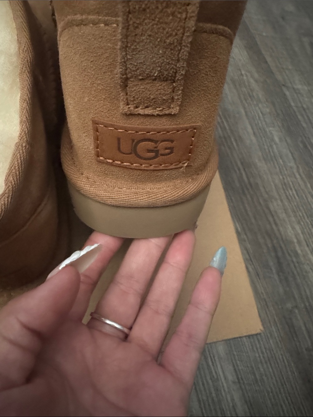 UGG Classic Ultra Mini Boots Chestnut – New With Box - Picture 9 of 10